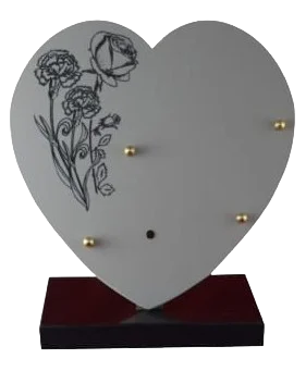 Plaque 2109R en céramique blanche avec décor roses gravées