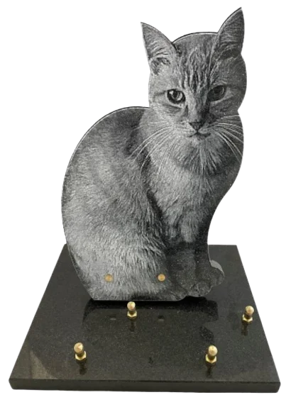 Plaque CHAT2 en granit noir fin avec décor de chat découpé